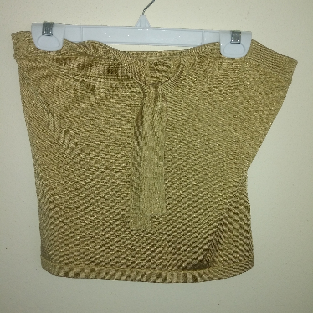 Strpless top